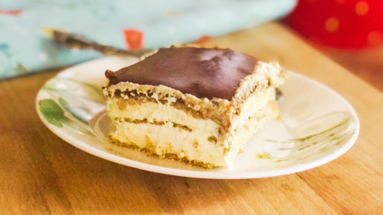 Chocolate Eclair Cake