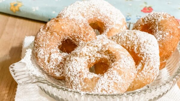 How to Make Old-Fashioned Cake Doughnuts (from my great-grandmother's 100-year-old cookbook!) 12 Old Fashioned Doughnuts